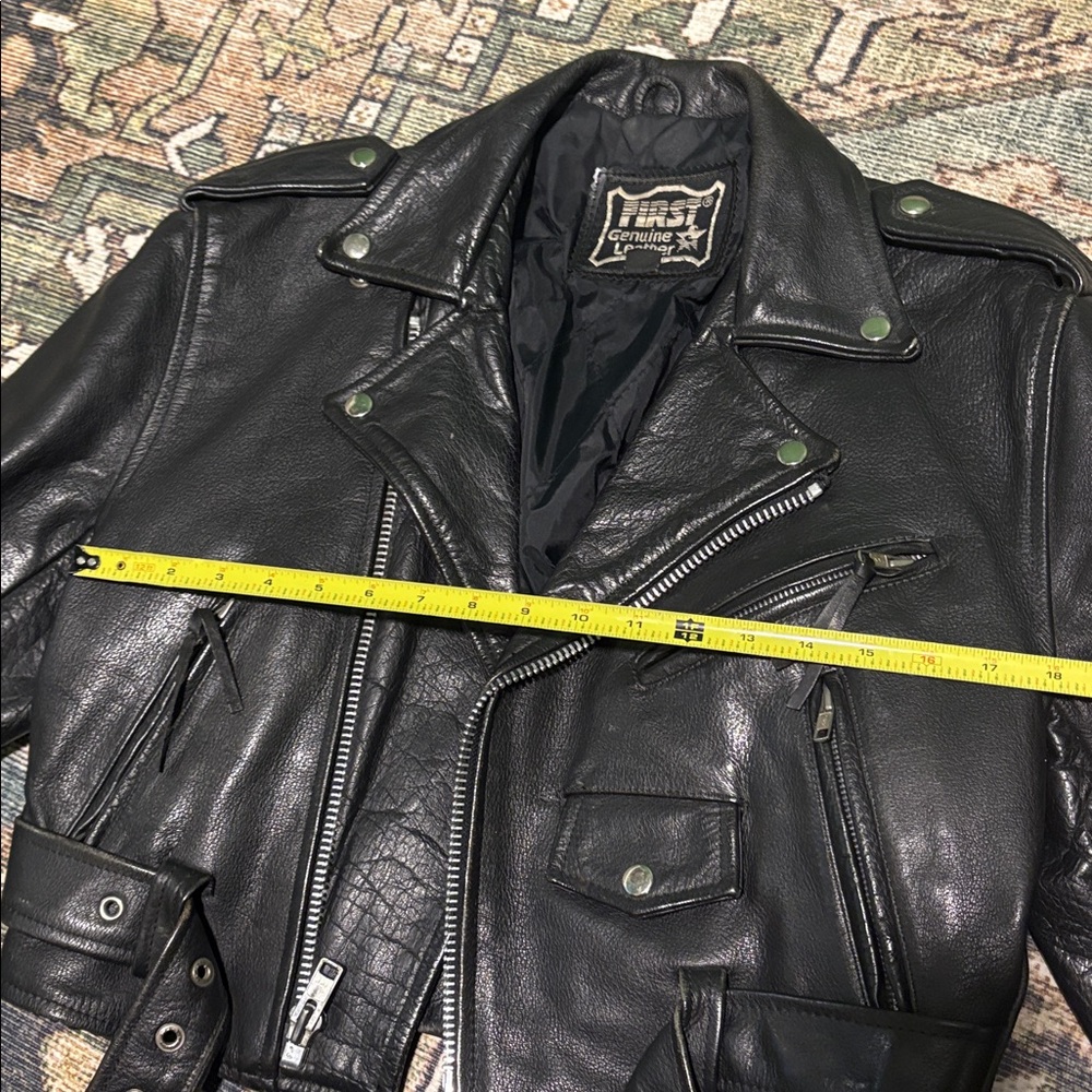 Classic Black Leather Jacket - Picture 6 of 7